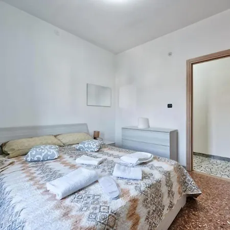 Penzion Venice H&s Private With Ac *